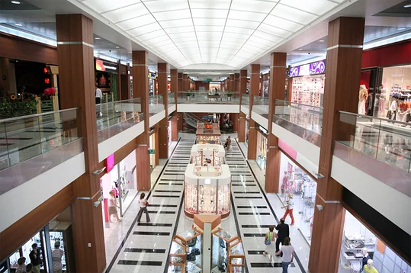 Trgovski in lokalni objekti